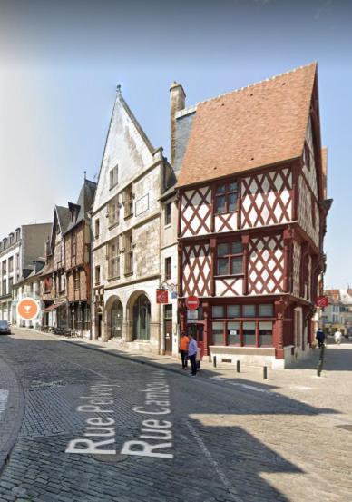 201 Studio Historique A Colombages Bourges Esterno foto